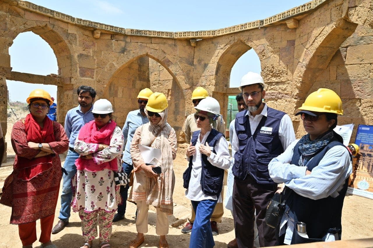 UNESCO Strengthens Capacity of the Government of Sindh in Preserving the Historical Monuments at Makli, Thatta in Pakistan